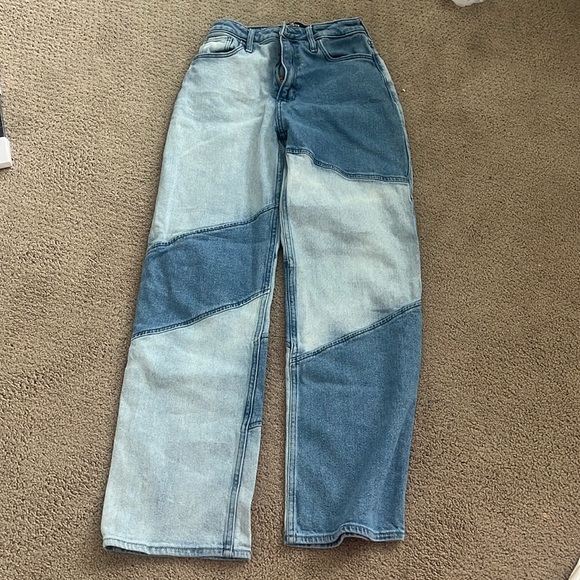Hollister Denim - Ultra High-Rise Woman’s Dad Jeans